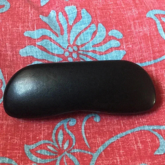 Ray-Ban Black Hard Case - Picture 6 of 6